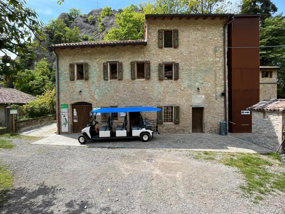 Borgo Dei Sassi Di Roccamalatina - Room And Breakfast Rocca Malatina Eksteriør bilde